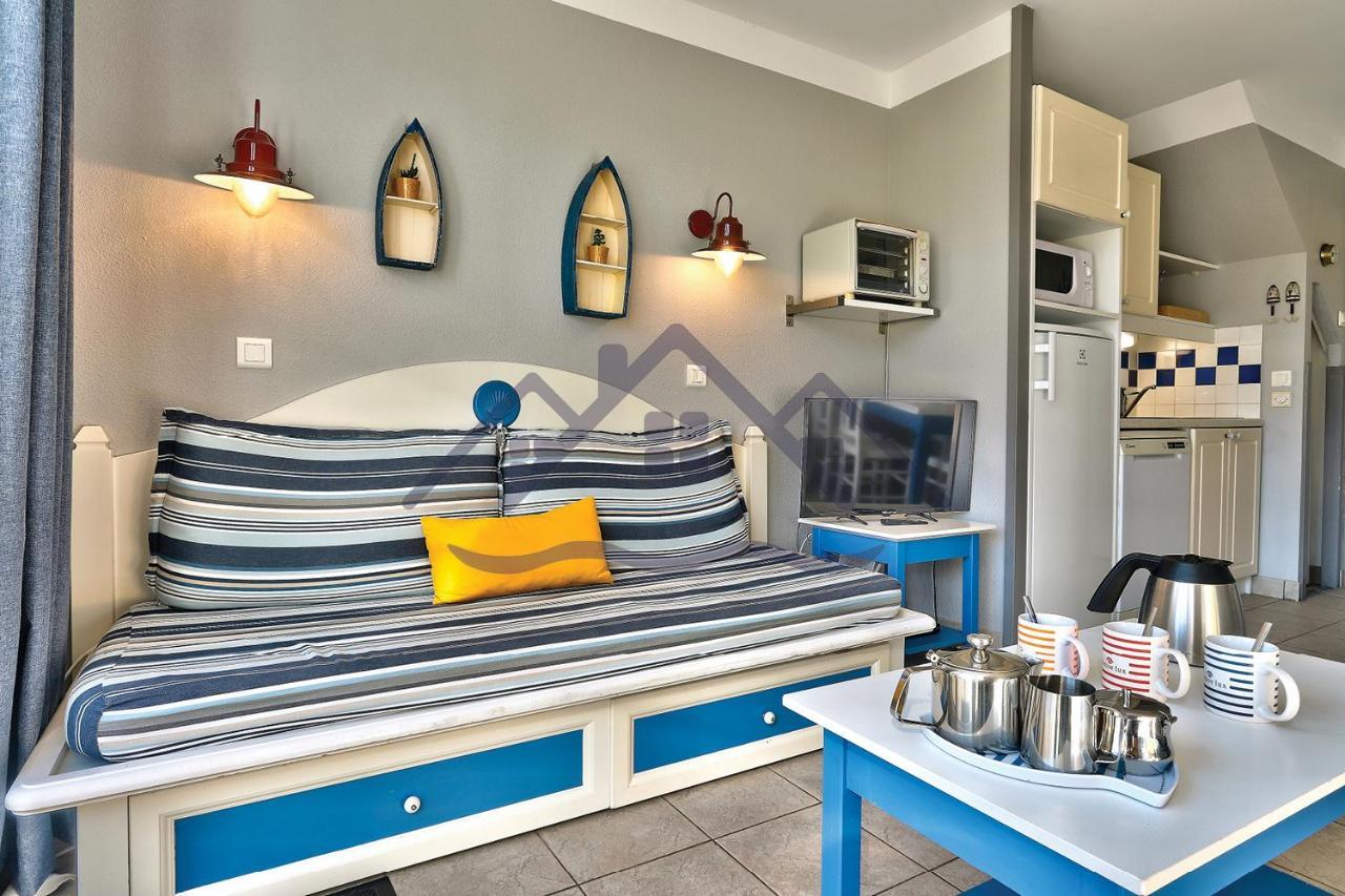 LocaLise - Maison E2 au Guilvinec - A 20m de la mer avec jardin et piscine - Tout à pied, plage, port, centre commerces, marché - Wifi inclus - Vue mer de la chambre - Animaux bienvenus - Linge de lit inclus Exterior foto