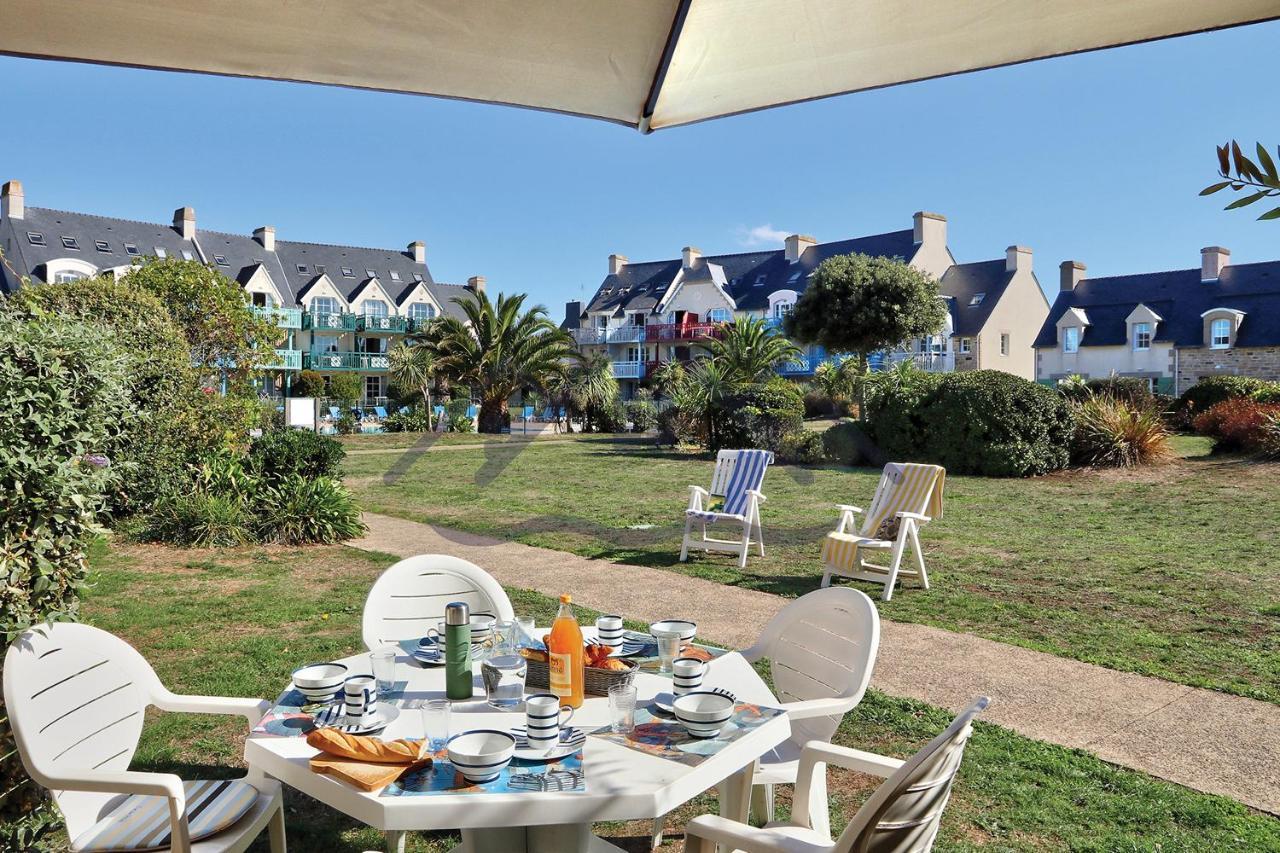 LocaLise - Maison E2 au Guilvinec - A 20m de la mer avec jardin et piscine - Tout à pied, plage, port, centre commerces, marché - Wifi inclus - Vue mer de la chambre - Animaux bienvenus - Linge de lit inclus Exterior foto